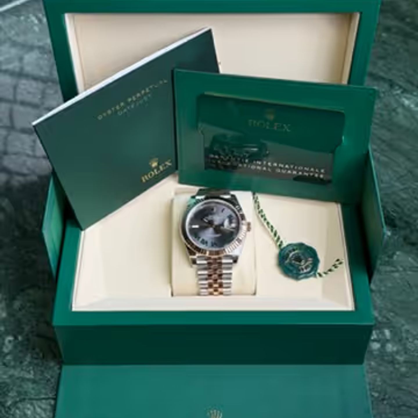 Rolex Datejust 41 126331 (2025) - Grey dial 41 mm Steel case (6/6)