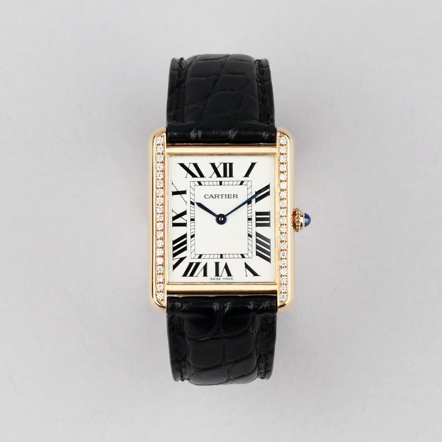 Cartier Tank Solo W1018855 (2018) - Silver dial 27 mm Yellow Gold case (1/8)