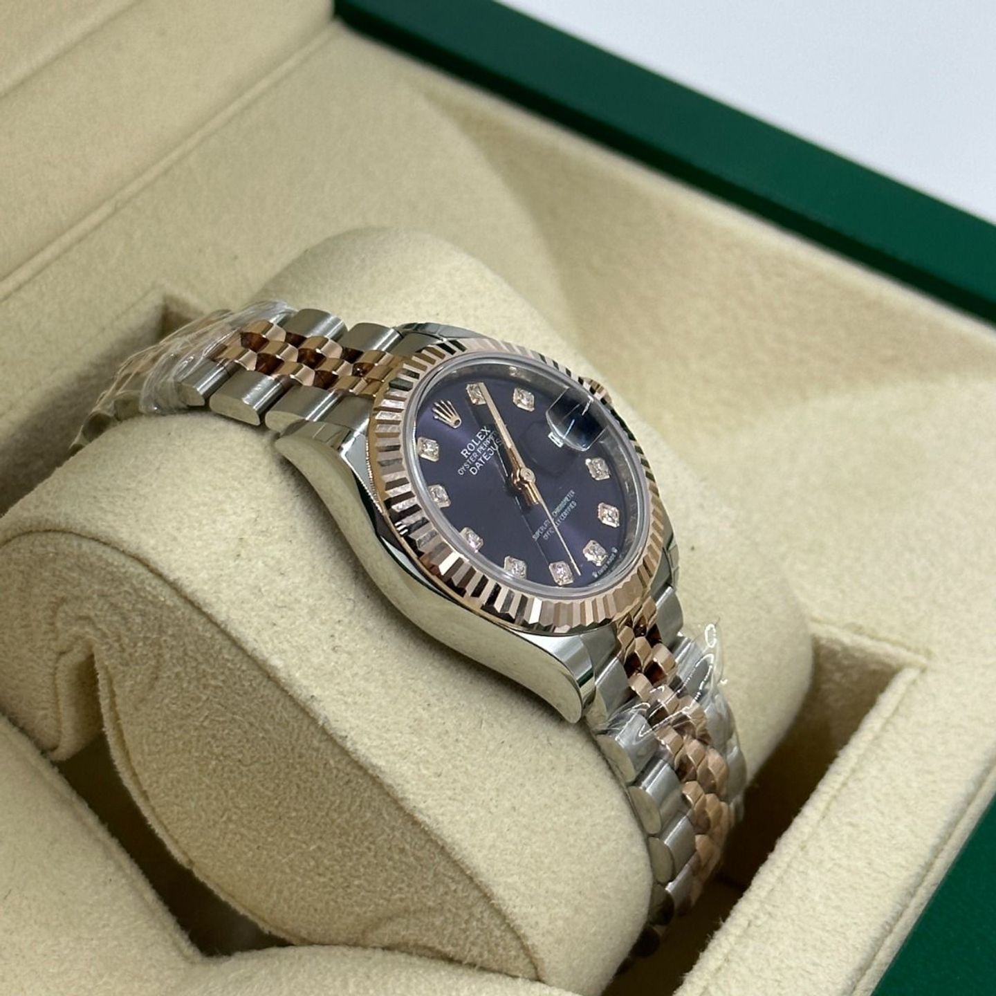 Rolex Lady-Datejust 279171 (2024) - Paars wijzerplaat 28mm Staal (7/8)