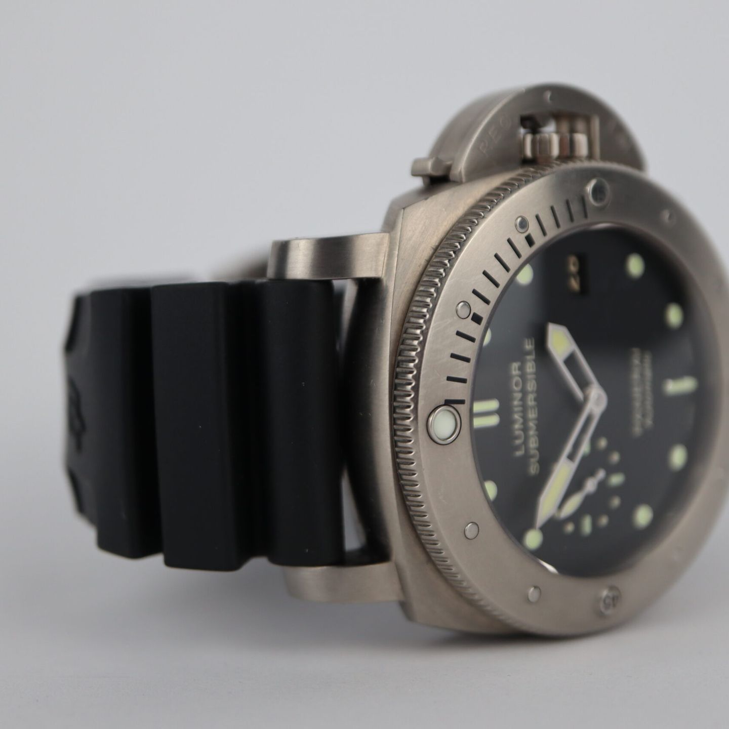 Panerai Luminor Submersible 1950 3 Days Automatic PAM00305 - (6/8)