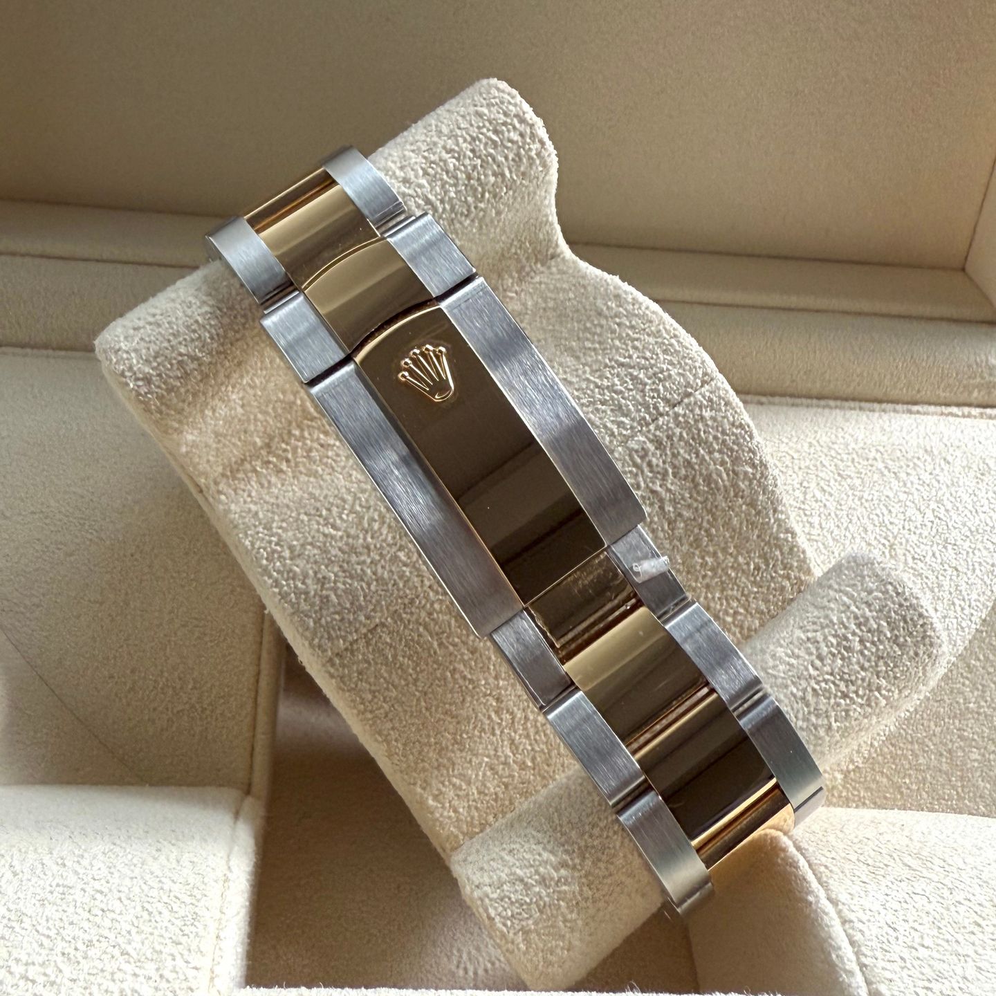 Rolex Sky-Dweller 326933 (2022) - Zwart wijzerplaat 42mm Goud/Staal (7/7)