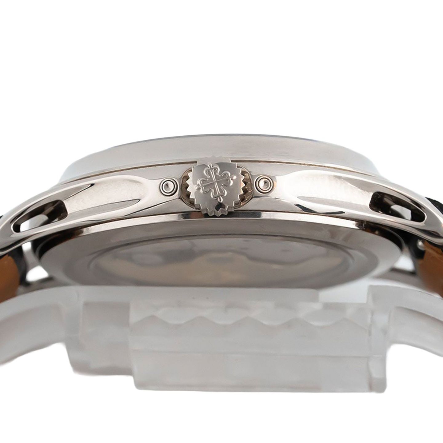Patek Philippe Annual Calendar 5205G-013 - (4/8)