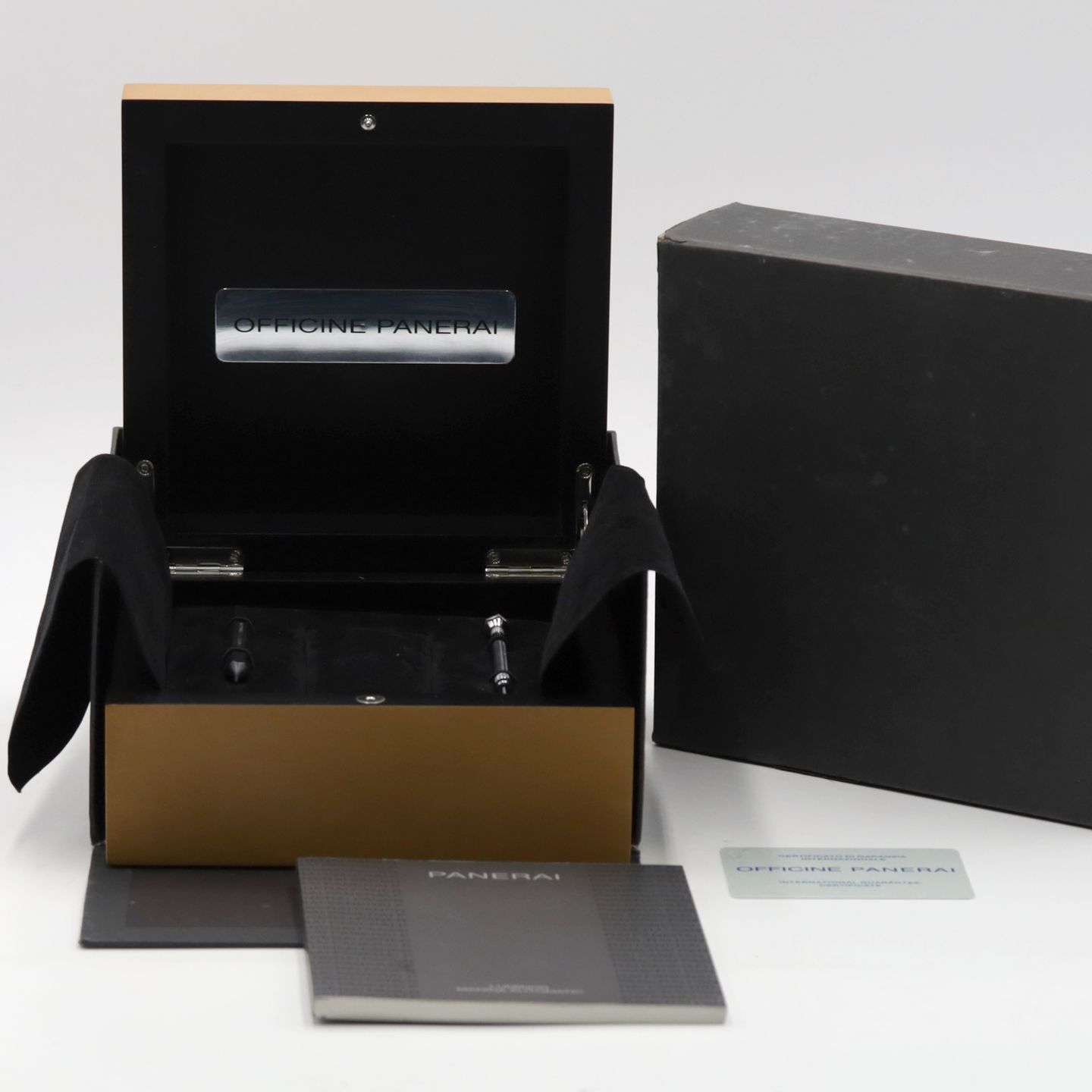 Panerai Luminor Marina Automatic PAM00104 (Unknown (random serial)) - Black dial 44 mm Steel case (8/8)