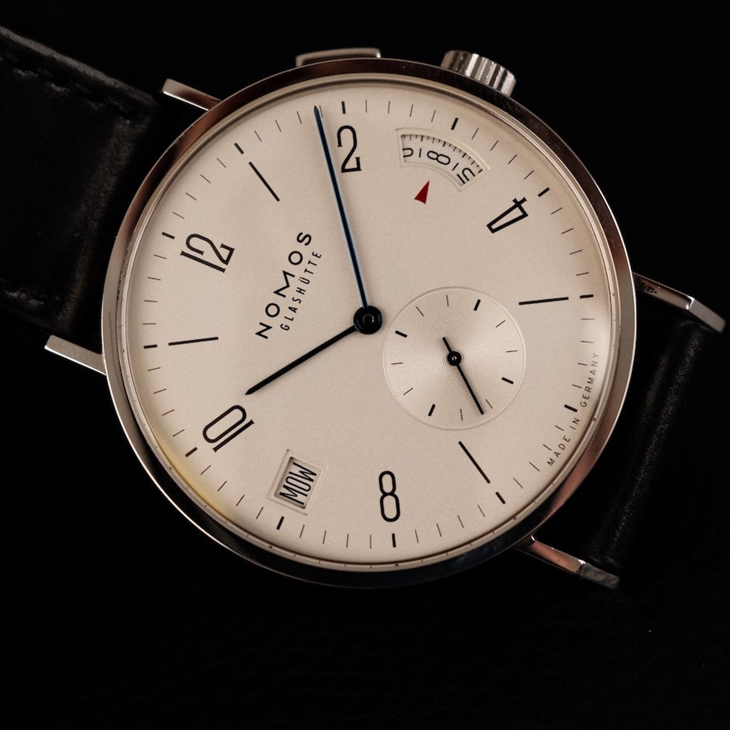 NOMOS Tangomat GMT 635 - (4/8)