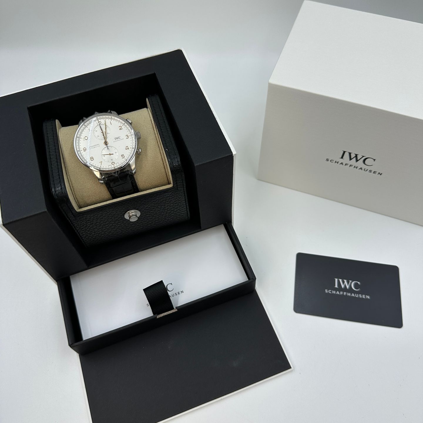 IWC Portuguese Chronograph IW371604 (2023) - Silver dial 41 mm Steel case (2/8)