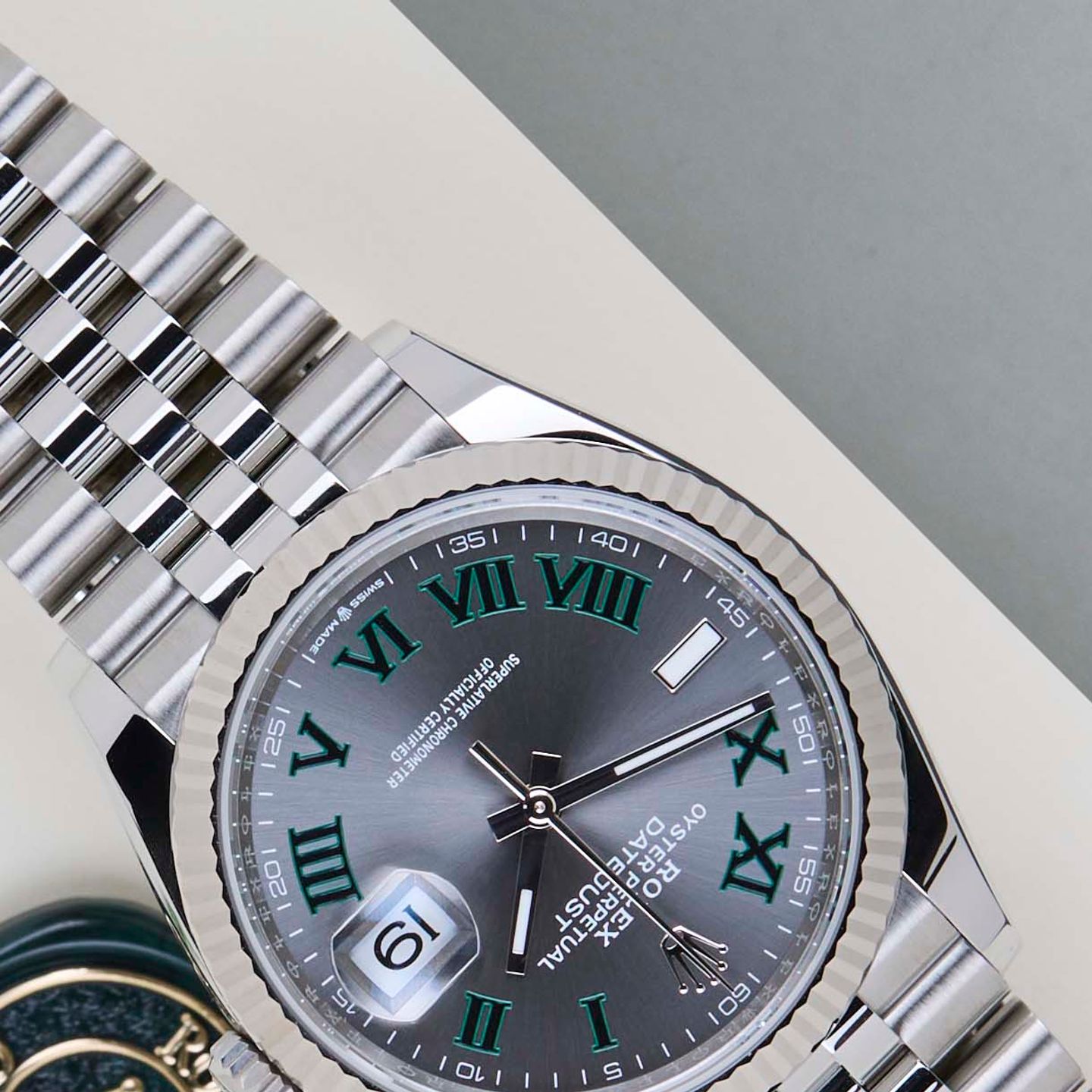 Rolex Datejust 36 126234 (2025) - Grey dial 36 mm Steel case (4/8)