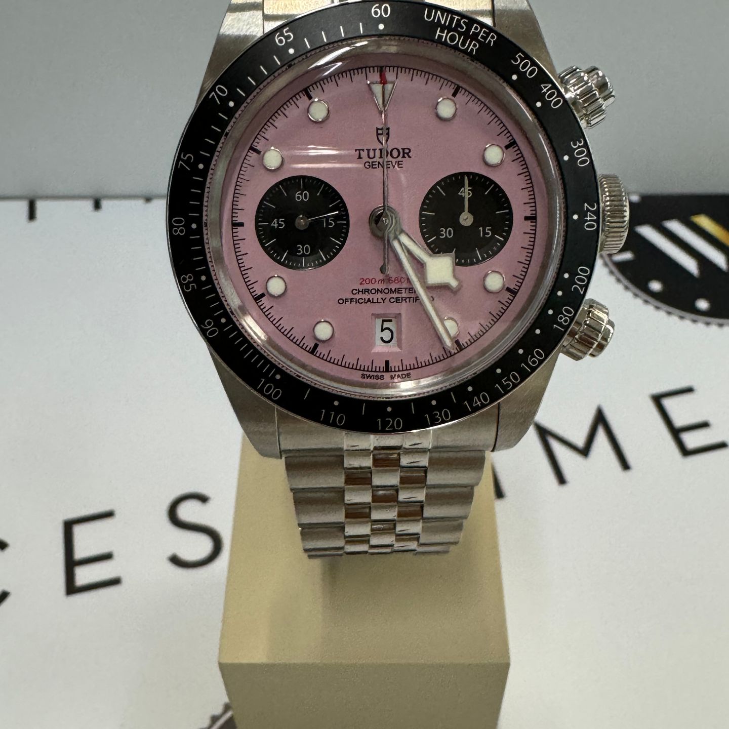 Tudor Black Bay Chrono 79360N (2024) - Pink dial 41 mm Steel case (4/8)