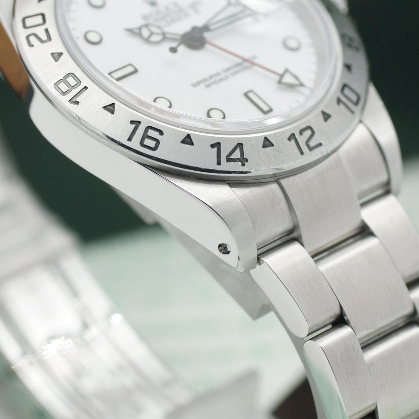Rolex Explorer II 16570 - (4/8)