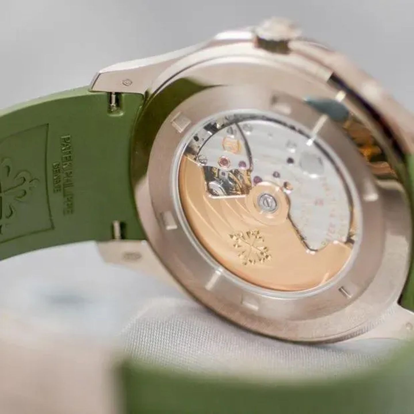 Patek Philippe Aquanaut 5168G-010 - (4/6)