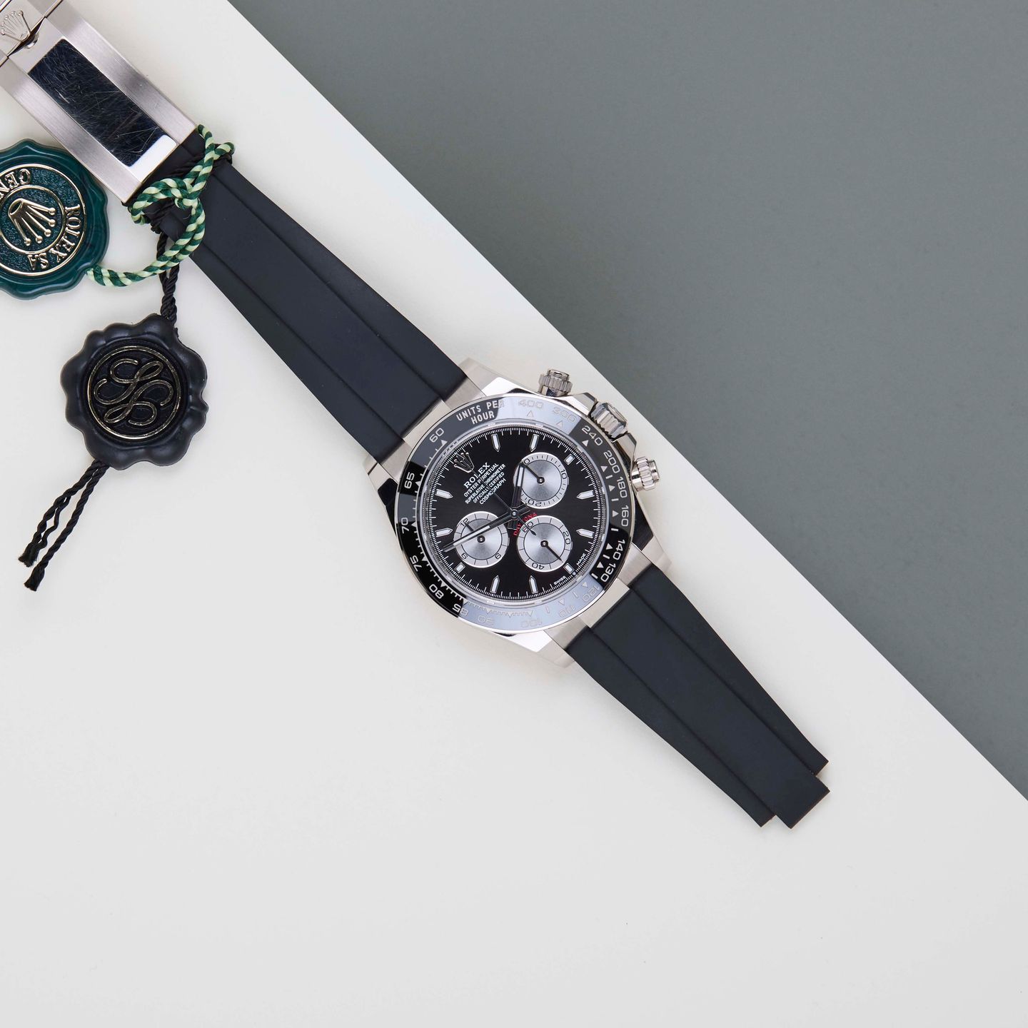 Rolex Daytona 126519LN (2024) - 40mm Witgoud (2/8)