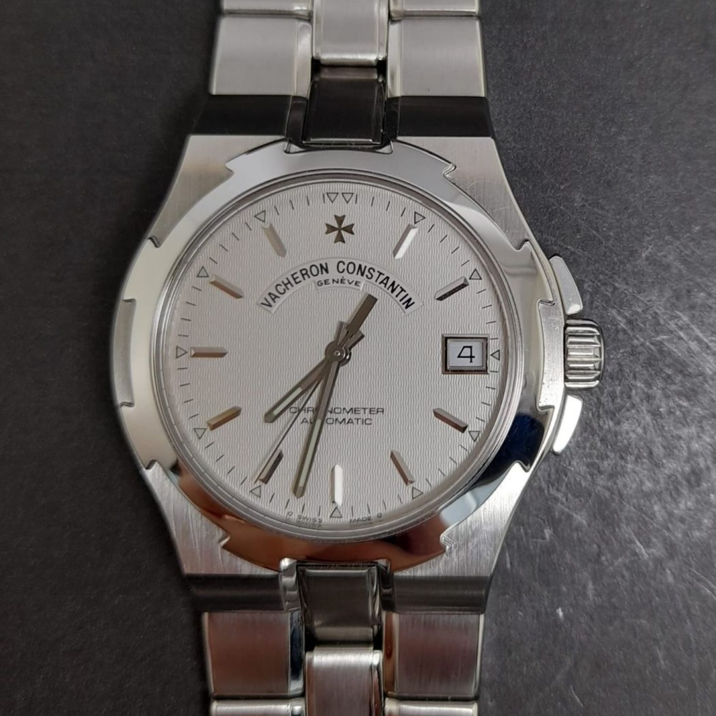 Vacheron Constantin Overseas 42040 (2002) - Unknown dial 37 mm Steel case (2/5)
