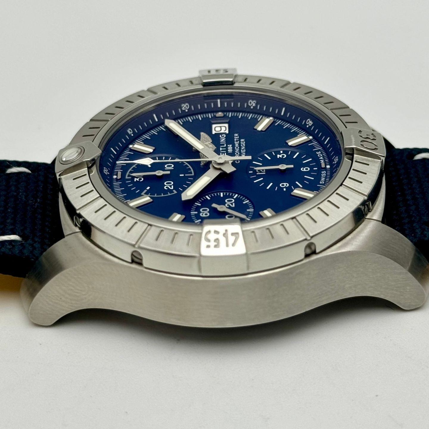 Breitling Avenger A13385101C1X1 (2024) - Blauw wijzerplaat 43mm Staal (4/8)