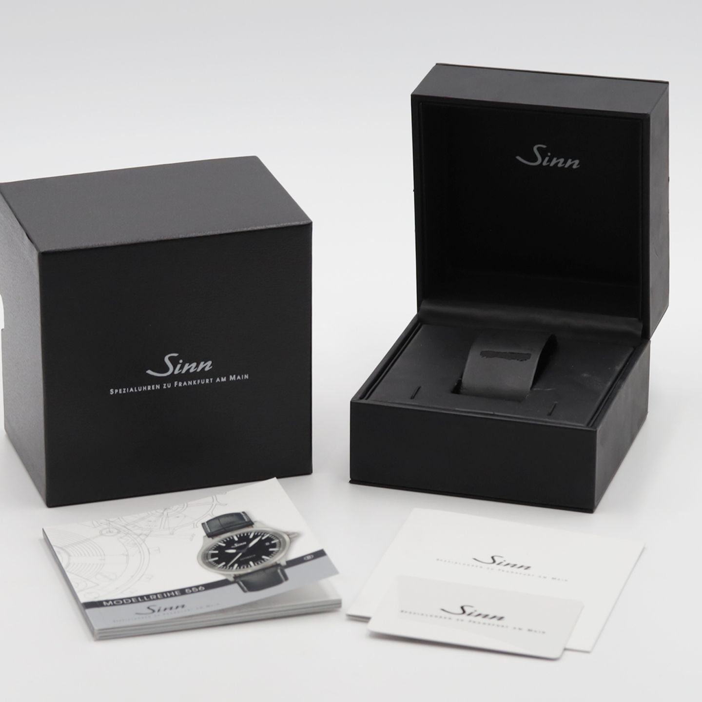 Sinn 556 556.A (Unknown (random serial)) - Black dial 39 mm Steel case (8/8)