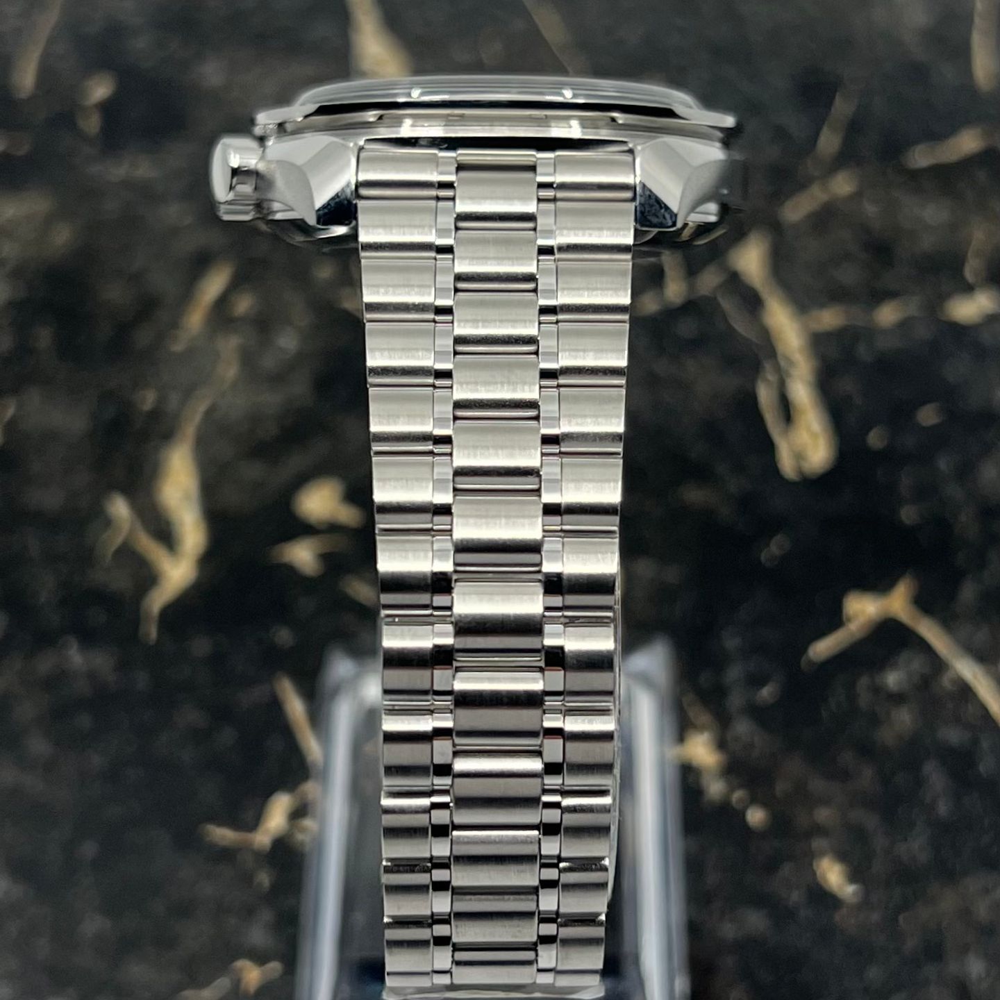 Omega Speedmaster Professional Moonwatch 310.30.42.50.01.002 (2026) - Black dial 42 mm Steel case (6/8)