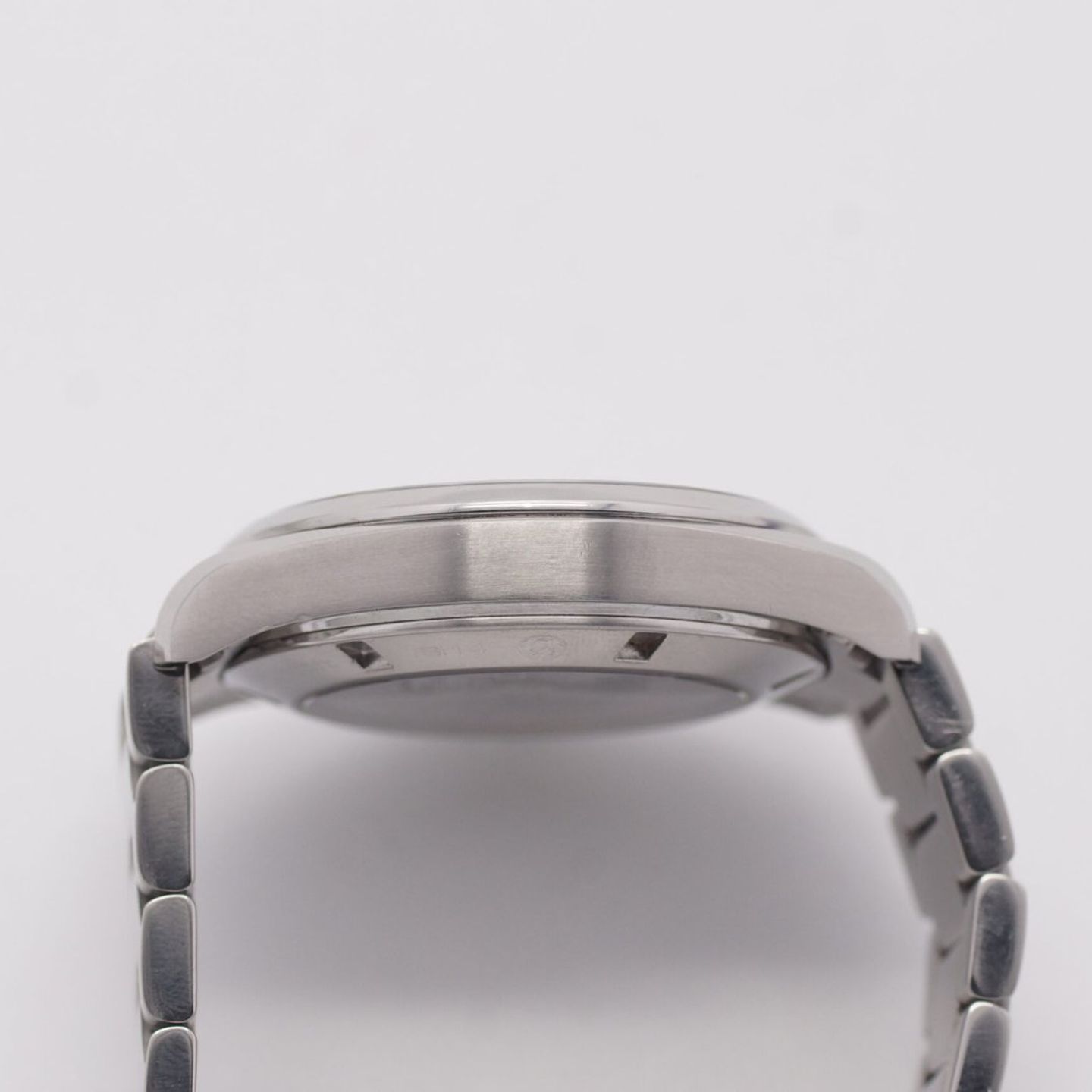 Omega Seamaster Aqua Terra 231.10.42.21.01.004 (2015) - Black dial 42 mm Steel case (6/8)