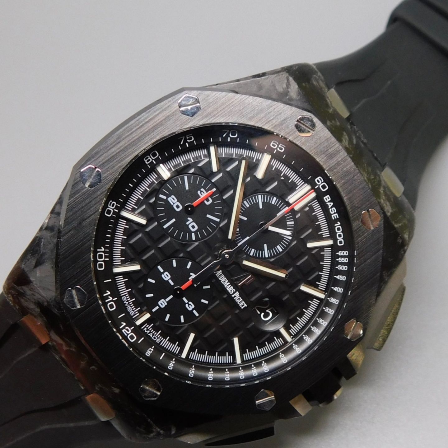 Audemars Piguet Royal Oak Offshore 26400AU.OO.A002CA.01 - (1/3)