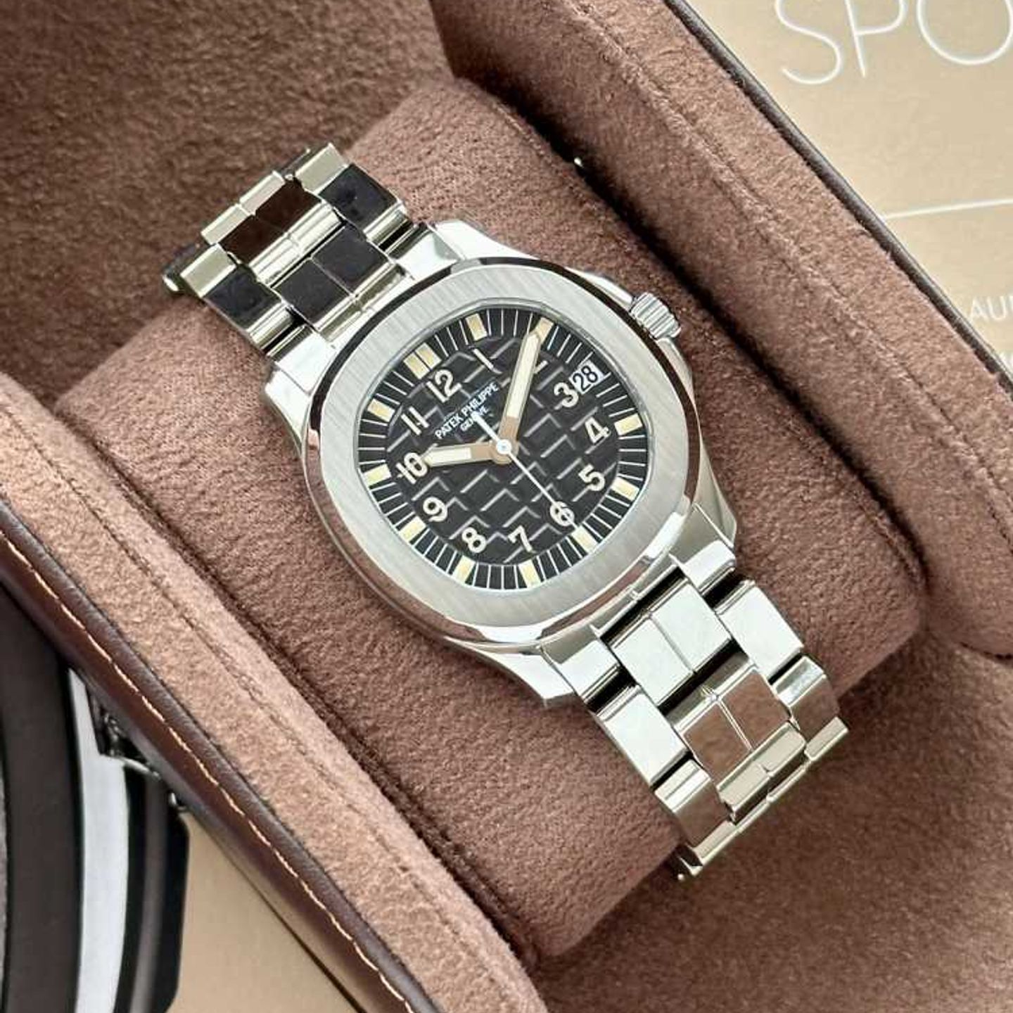 Patek Philippe Aquanaut 5066 (2000) - Zwart wijzerplaat 36mm Staal (5/8)