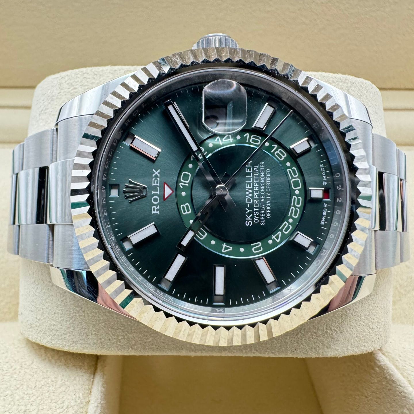 Rolex Sky-Dweller 336934 (2024) - Groen wijzerplaat 42mm Goud/Staal (4/8)