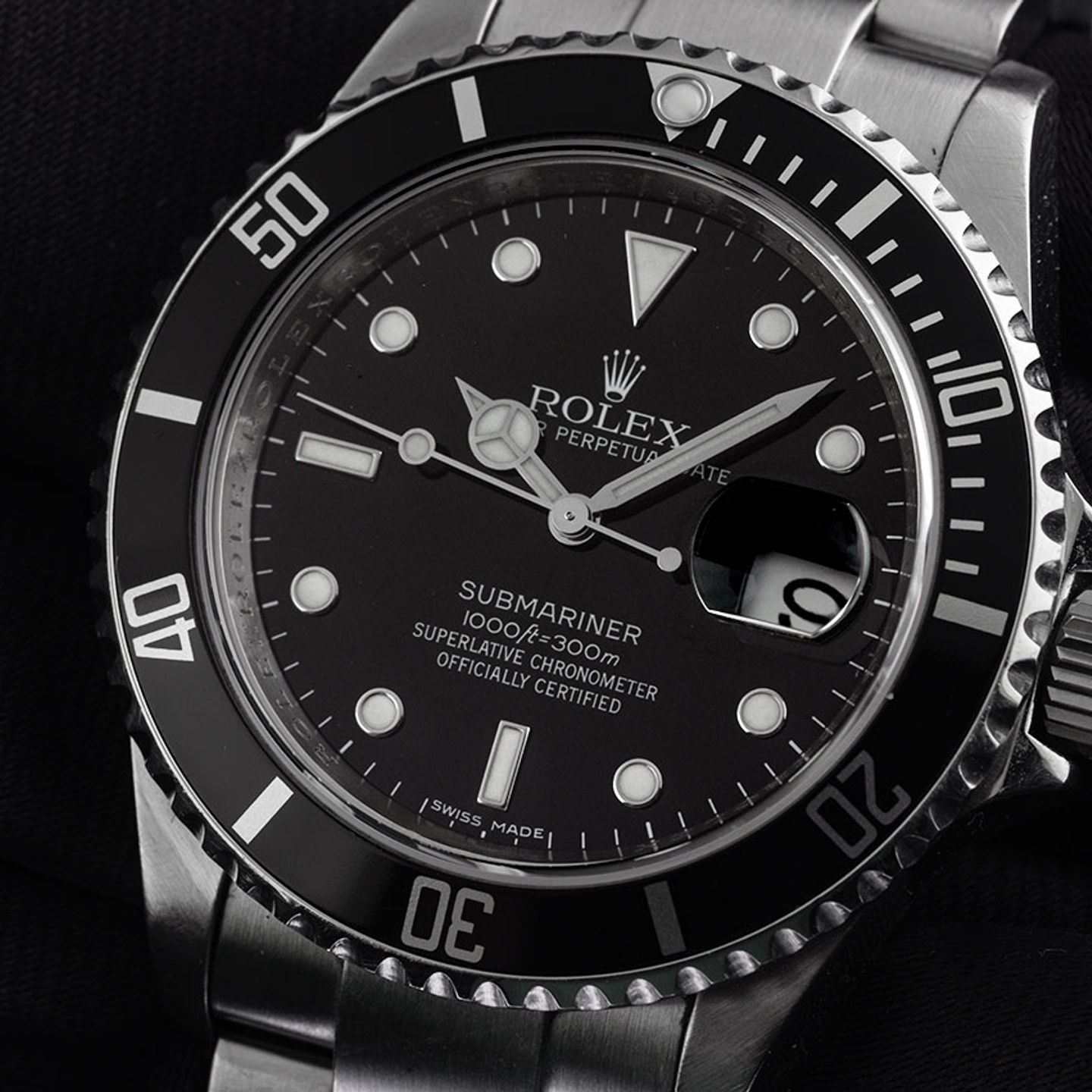 Rolex Submariner Date 16610 (2010) - Zwart wijzerplaat 40mm Staal (3/8)