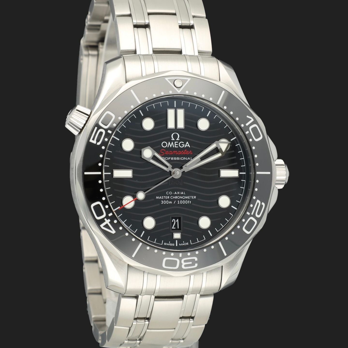 Omega Seamaster Diver 300 M 210.30.42.20.01.001 (2020) - Black dial 42 mm Steel case (4/8)
