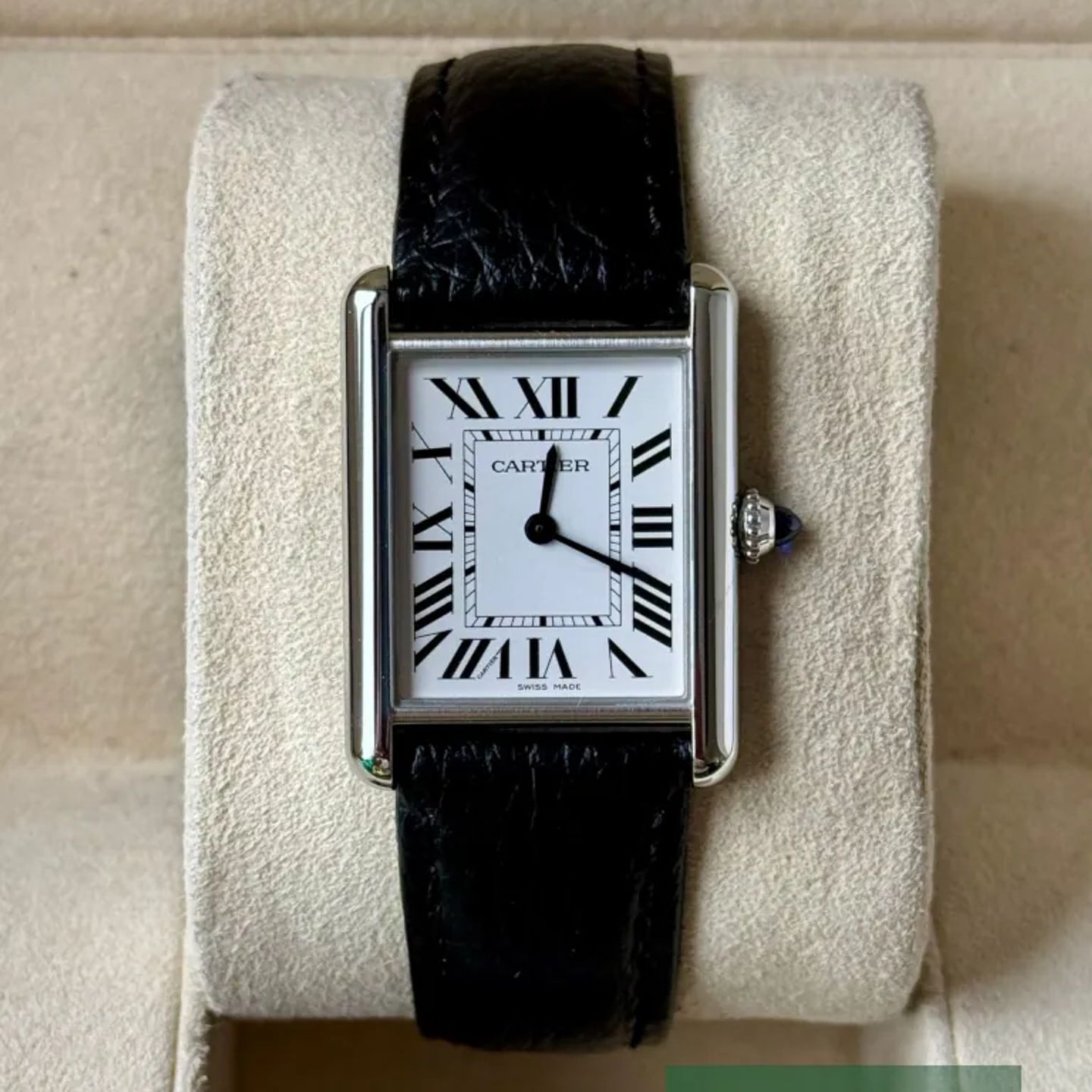 Cartier Tank WSTA0041 (2022) - Wit wijzerplaat 34mm Staal (2/7)