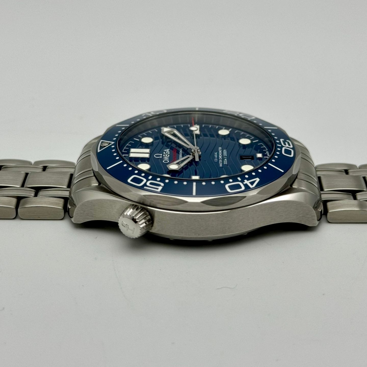 Omega Seamaster Diver 300 M 210.30.42.20.03.001 (2019) - Blue dial 42 mm Steel case (5/10)