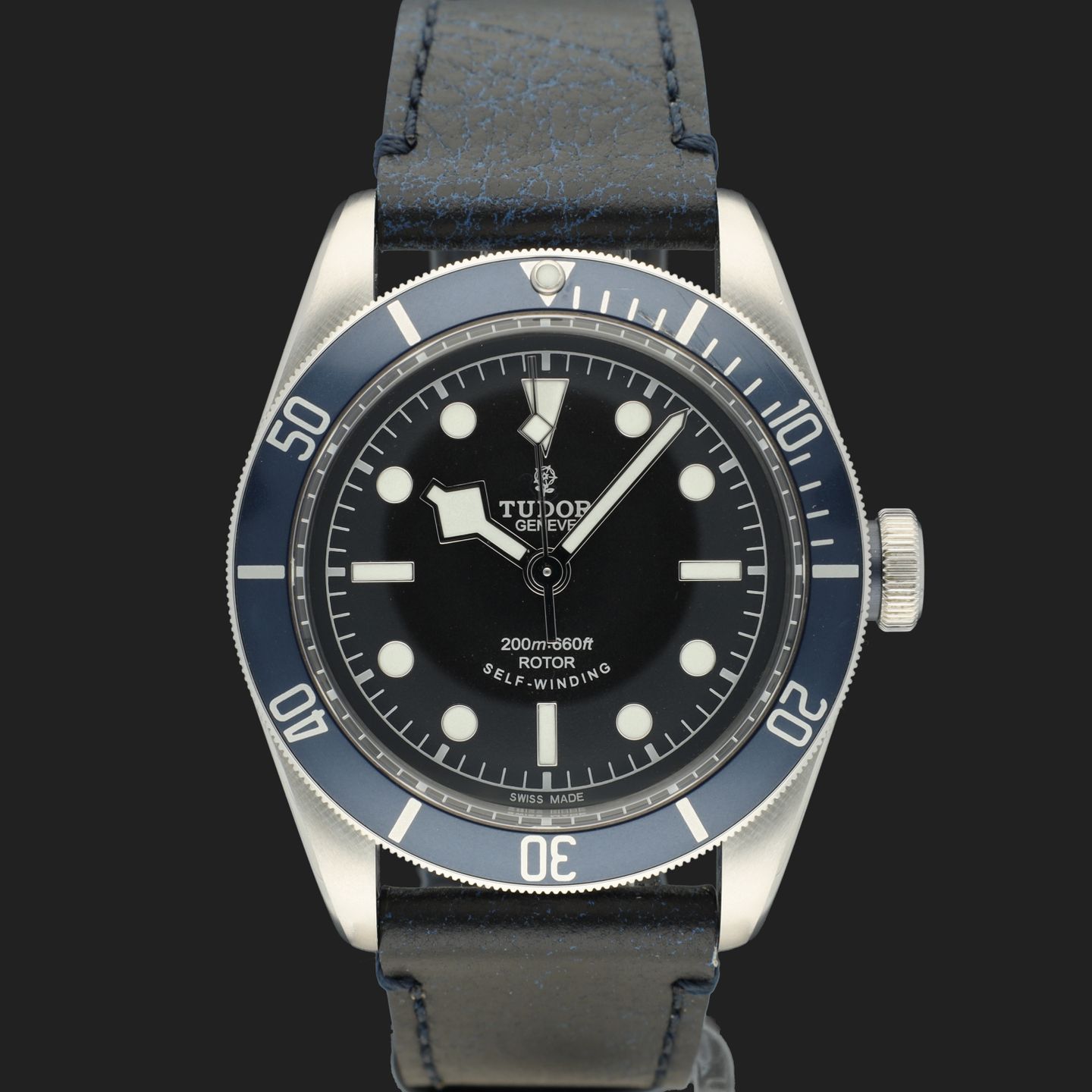 Tudor Black Bay 79220B (2015) - Black dial 41 mm Steel case (2/8)