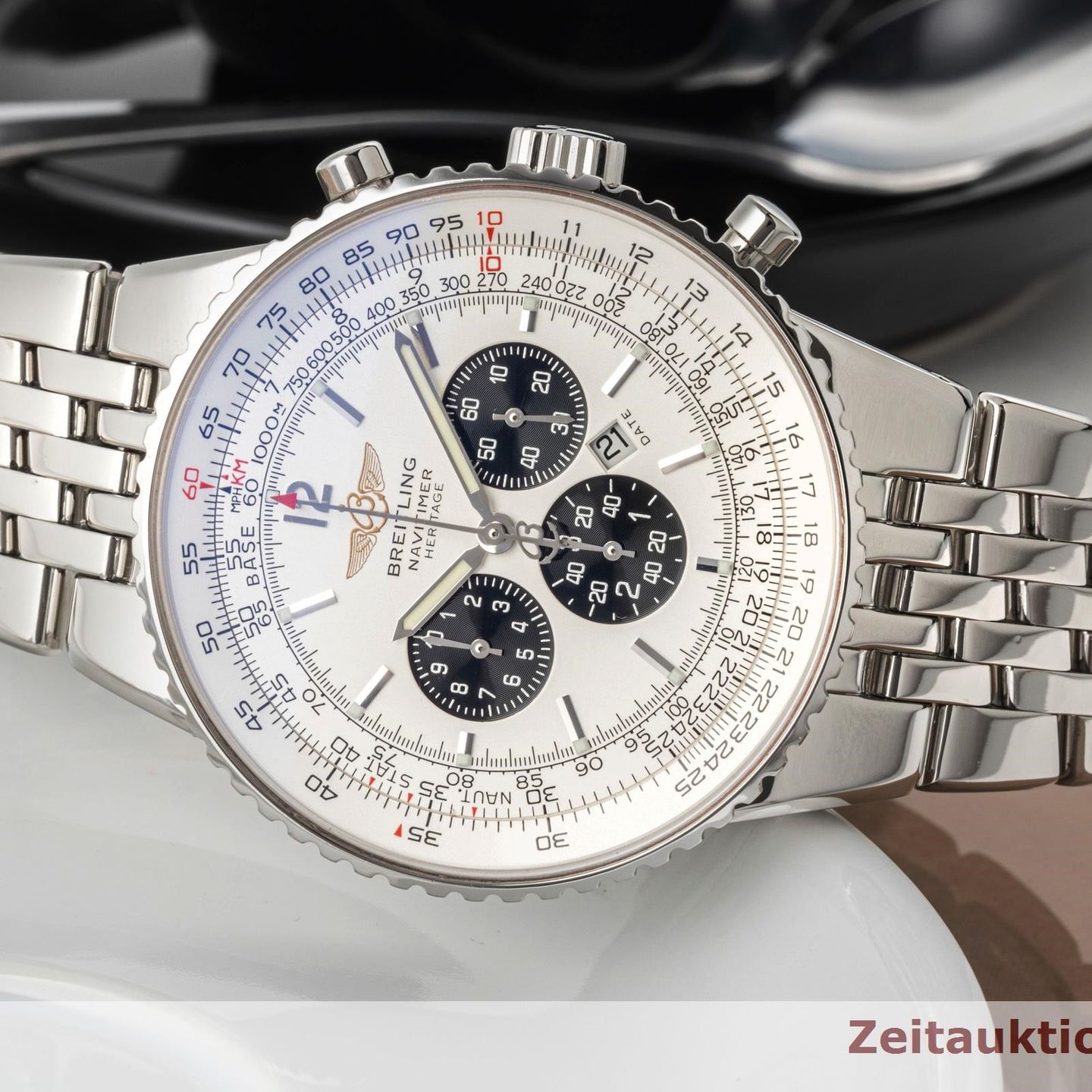 Breitling Navitimer Heritage A35340 (2004) - Silver dial 43 mm Steel case (2/8)