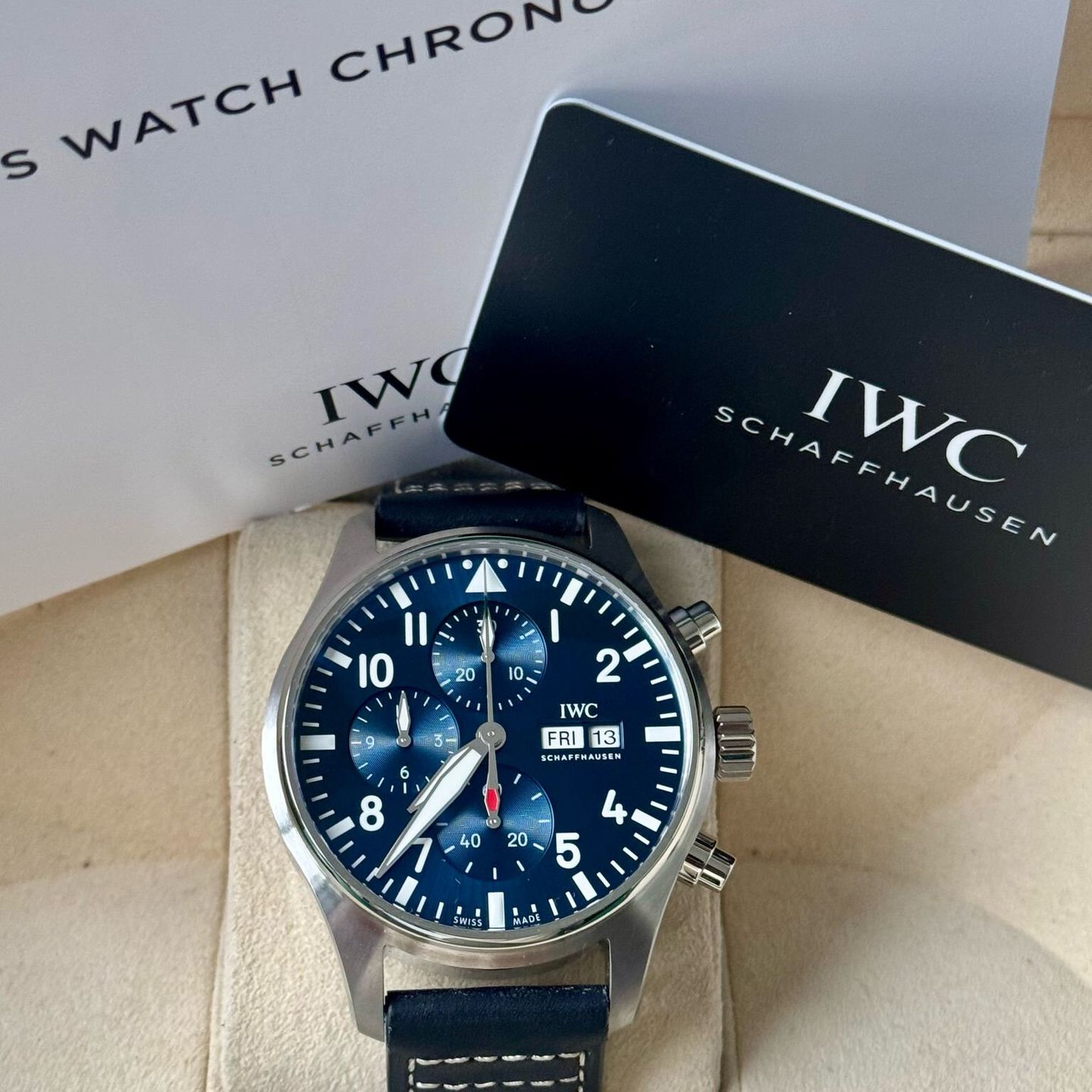 IWC Pilot Chronograph IW378003 (2026) - Blue dial 43 mm Steel case (7/7)