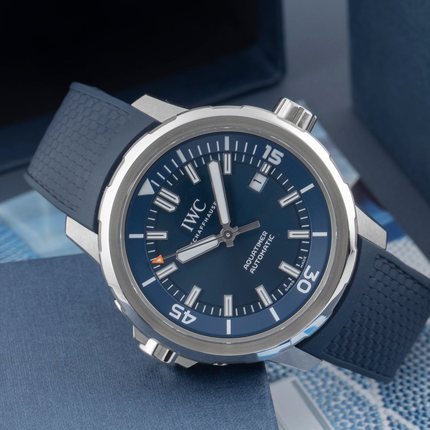 IWC Aquatimer Automatic IW328801 (2022) - Blauw wijzerplaat 42mm Staal (2/8)