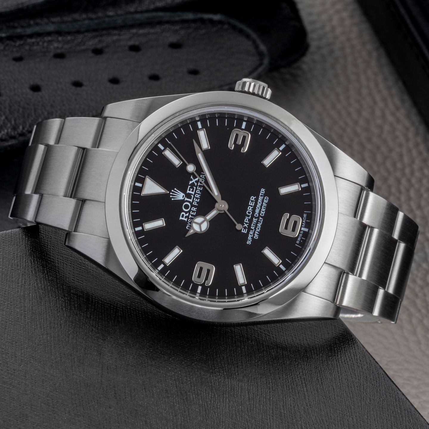 Rolex Explorer 214270 - (2/8)
