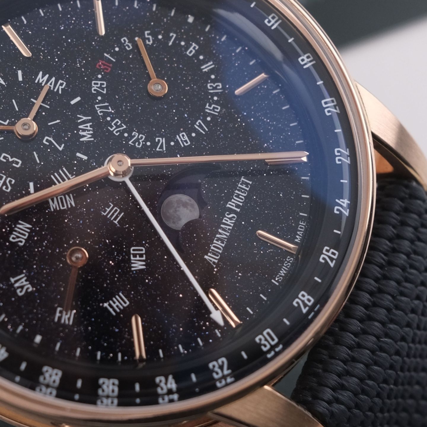 Audemars Piguet CODE 11.59 26394OR - (3/8)