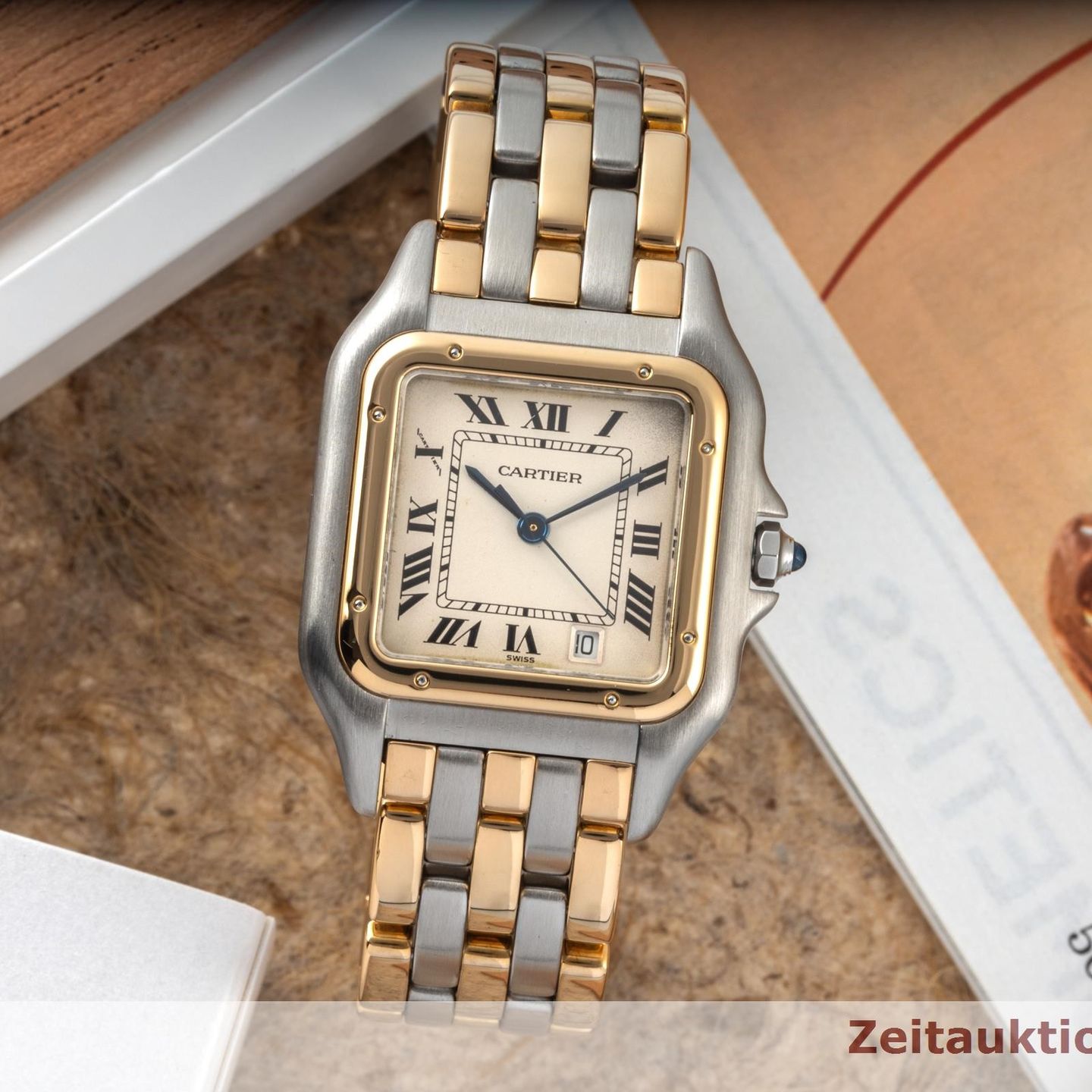 Cartier Panthère 110000R (Unknown (random serial)) - Silver dial 27 mm Gold/Steel case (1/8)