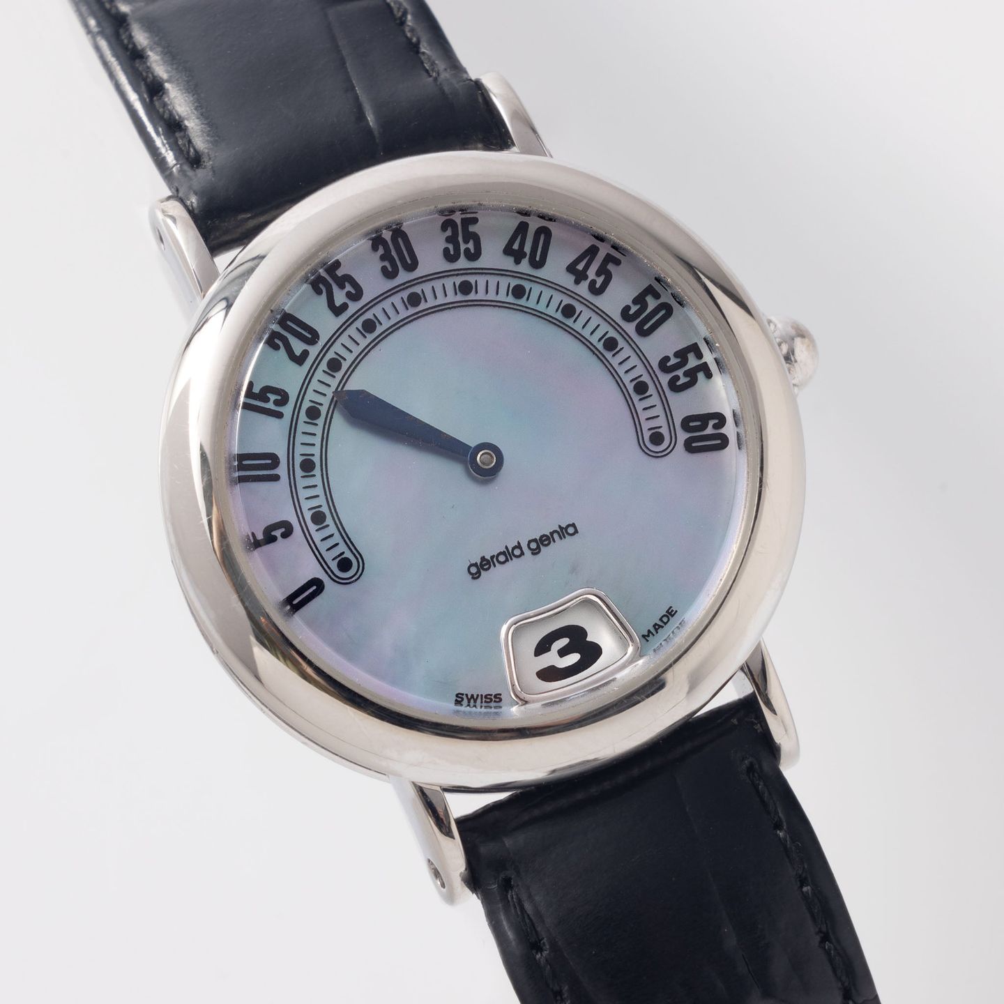 Gérald Genta Unknown G.35247 (1990) - Pearl dial 28 mm White Gold case (2/6)