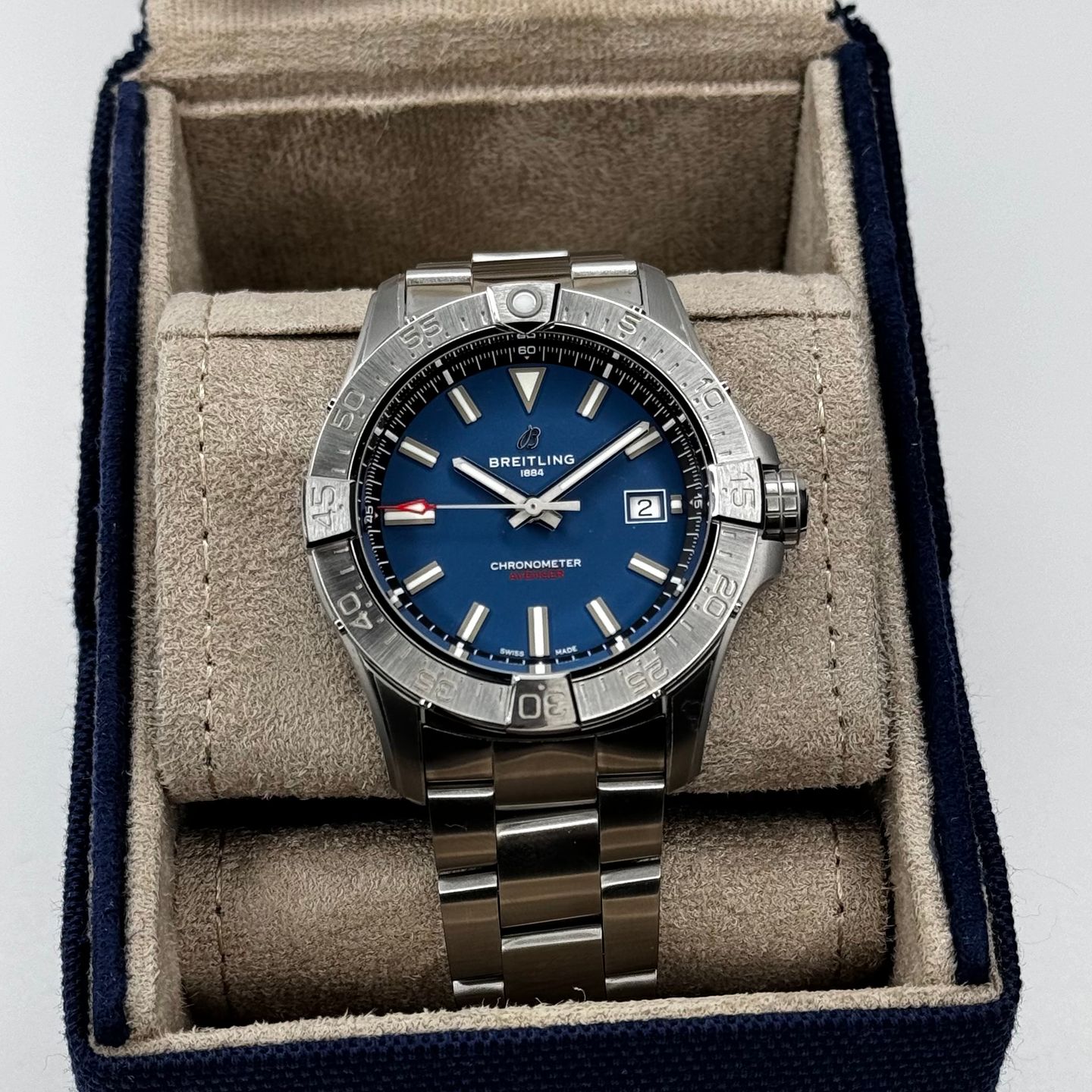 Breitling Avenger A17328101C1A1 (2024) - Blauw wijzerplaat 42mm Staal (1/6)