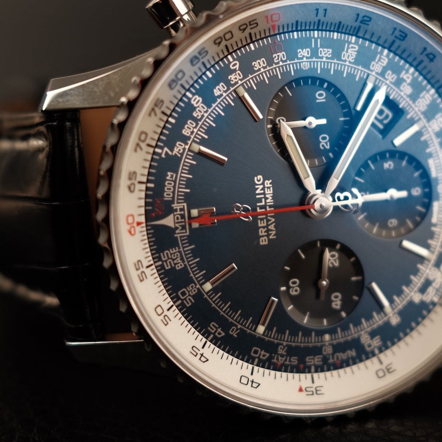 Breitling Navitimer 1 B01 Chronograph AB0121211C1P1 (2019) - Blauw wijzerplaat 43mm Staal (6/8)