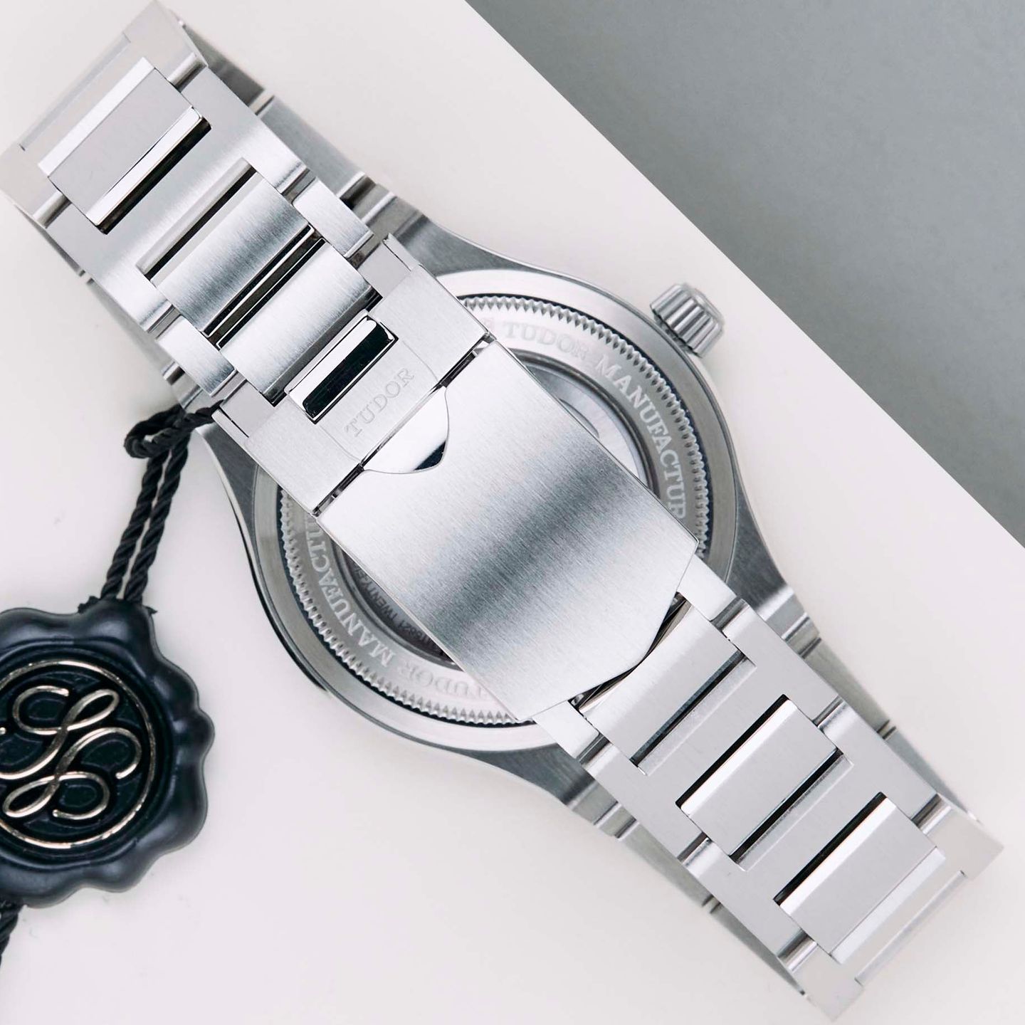 Tudor North Flag 91210N (2020) - Zwart wijzerplaat 40mm Staal (6/8)