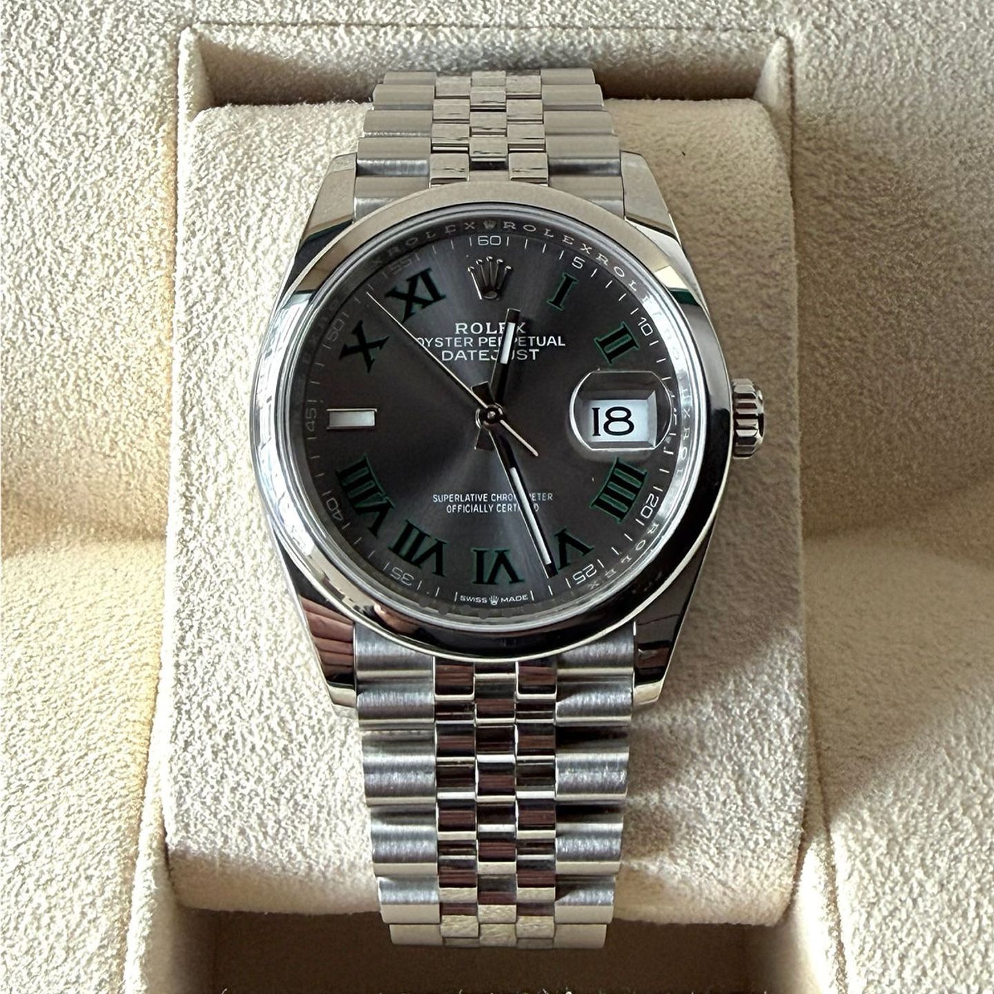 Rolex Datejust 36 126200 (2023) - 36mm Staal (2/2)