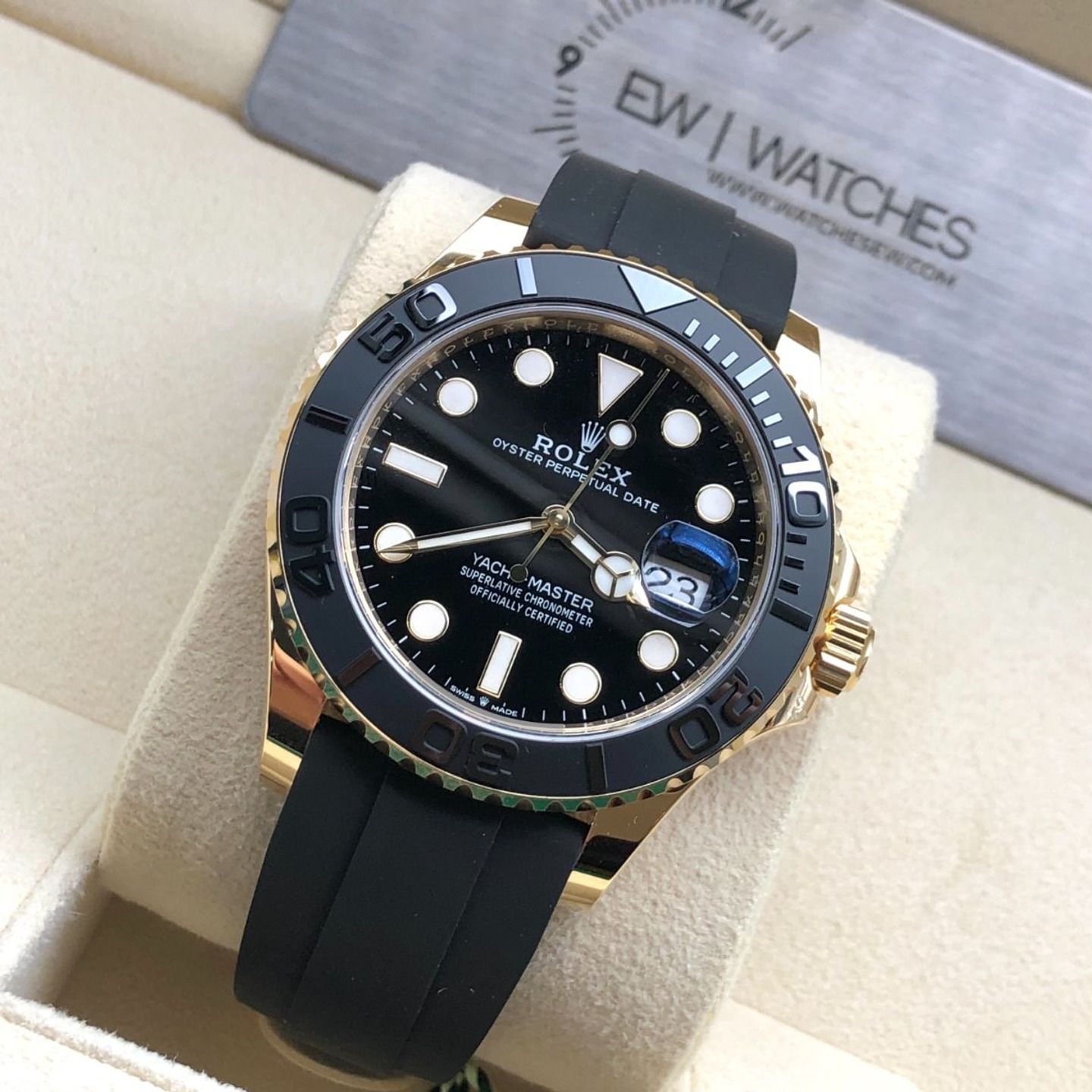 Rolex Yacht-Master 42 226658 (2022) - Zwart wijzerplaat 40mm Geelgoud (2/8)