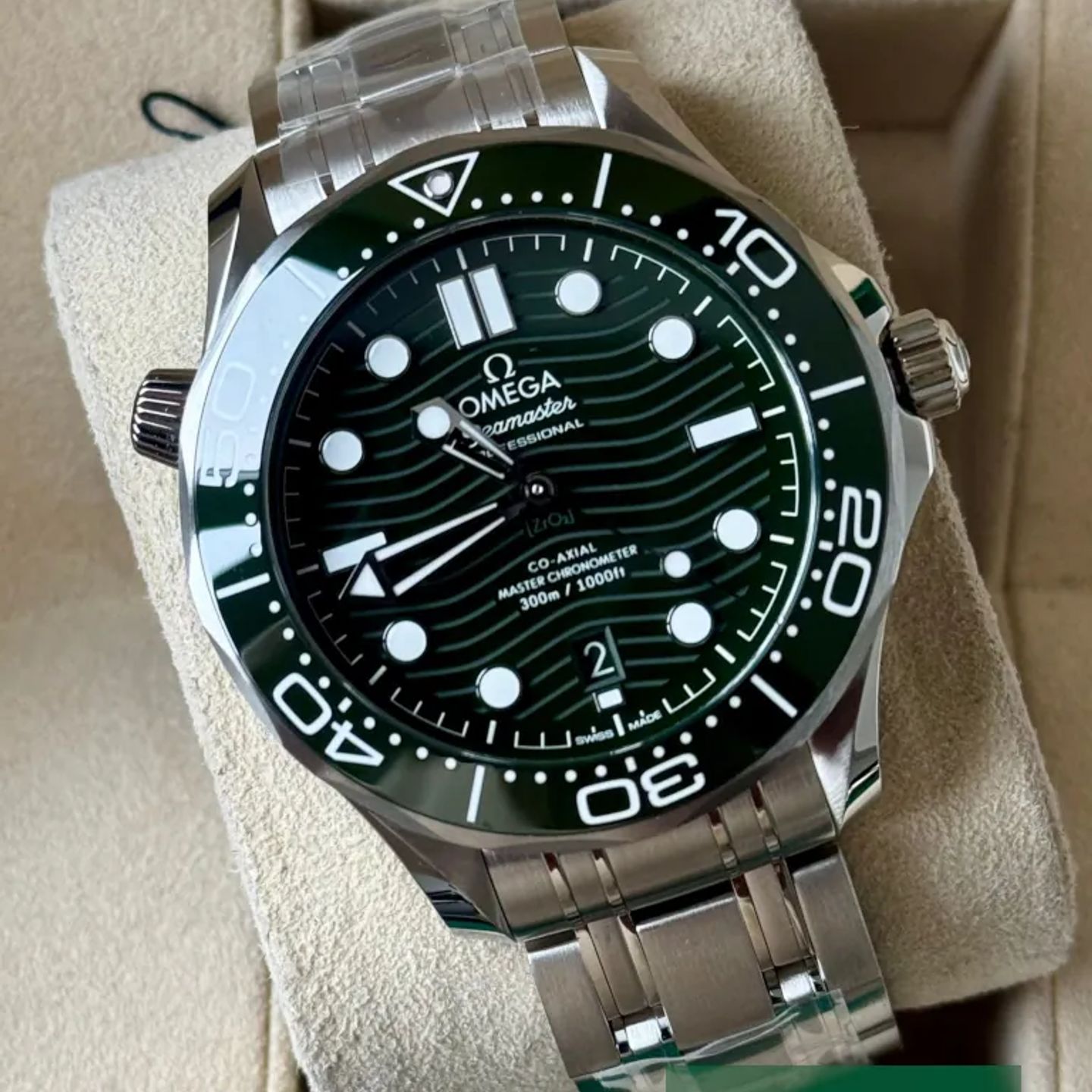 Omega Seamaster Diver 300 M 210.30.42.20.10.001 - (1/7)