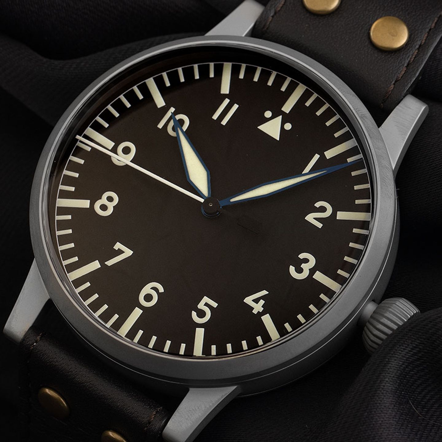 Unknown Unknown 861829 - (3/8)