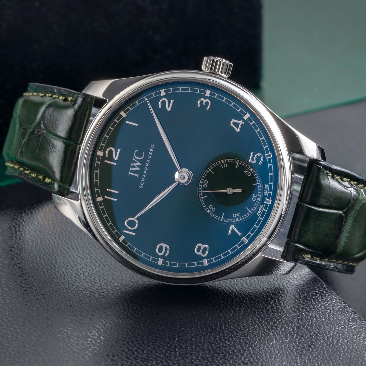 IWC Portuguese Automatic IW358310 (Unknown (random serial)) - Green dial 40 mm Steel case (2/8)