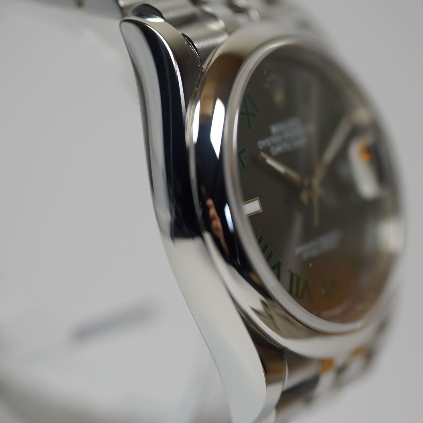 Rolex Datejust 36 126200 (2024) - Grey dial 36 mm Steel case (3/8)