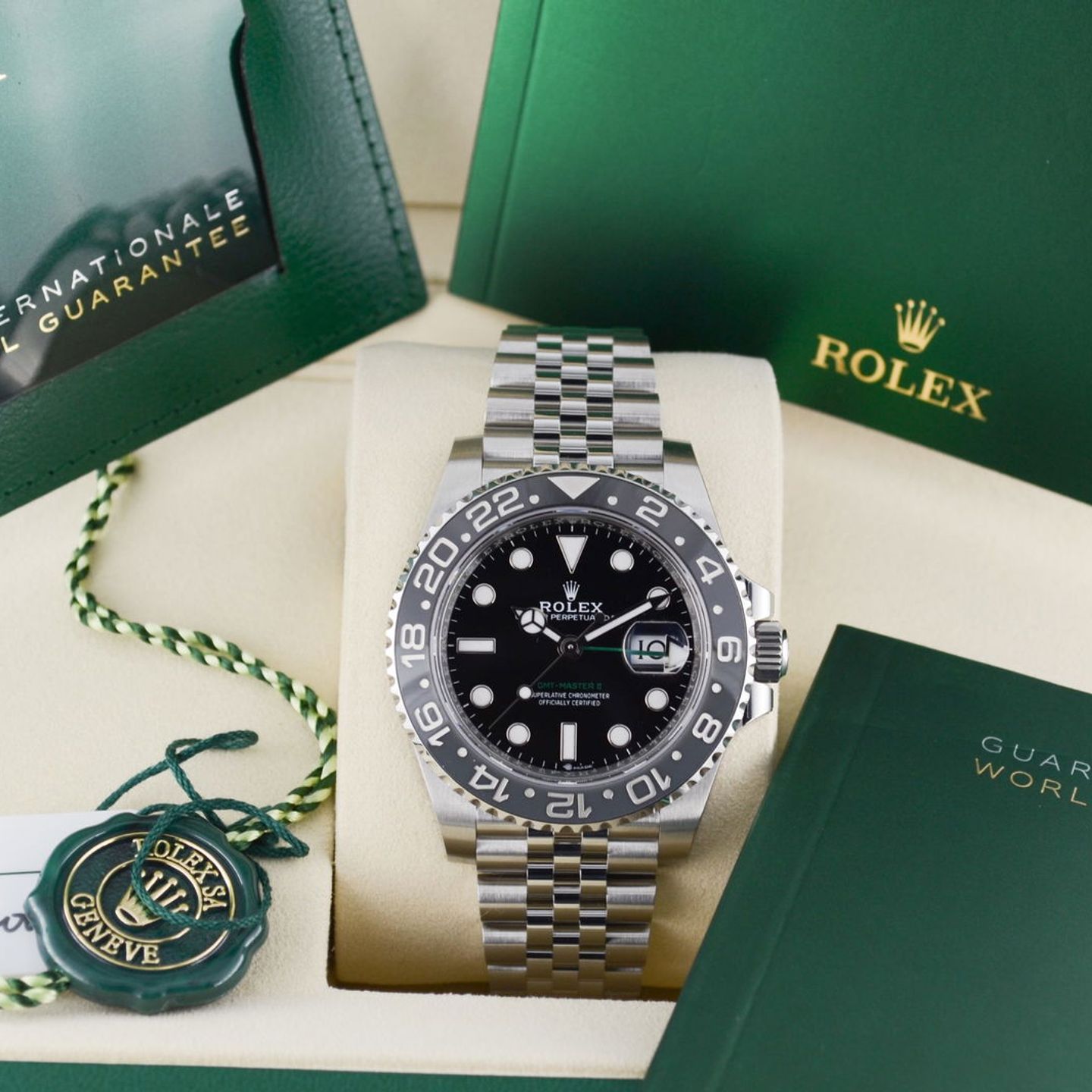 Rolex GMT-Master II 126710GRNR - (7/7)