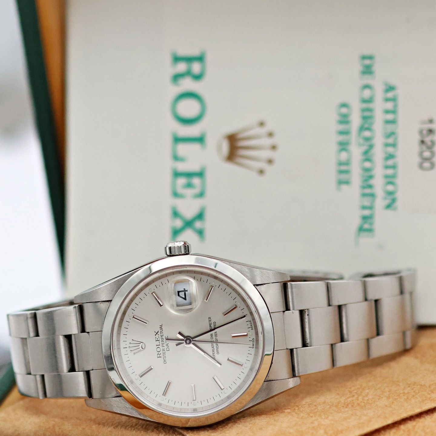 Rolex Oyster Perpetual Date 15200 - (3/8)