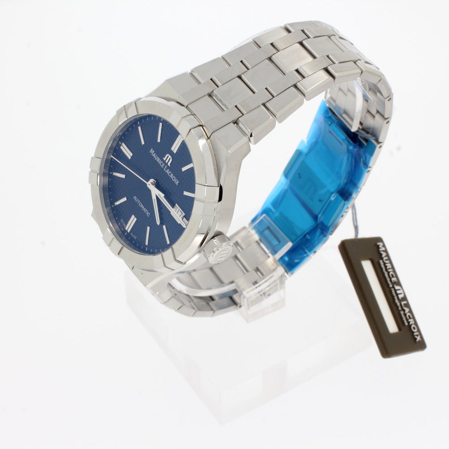 Maurice Lacroix Aikon AI6008-SS002-430-1 (2025) - Blue dial 42 mm Steel case (2/4)