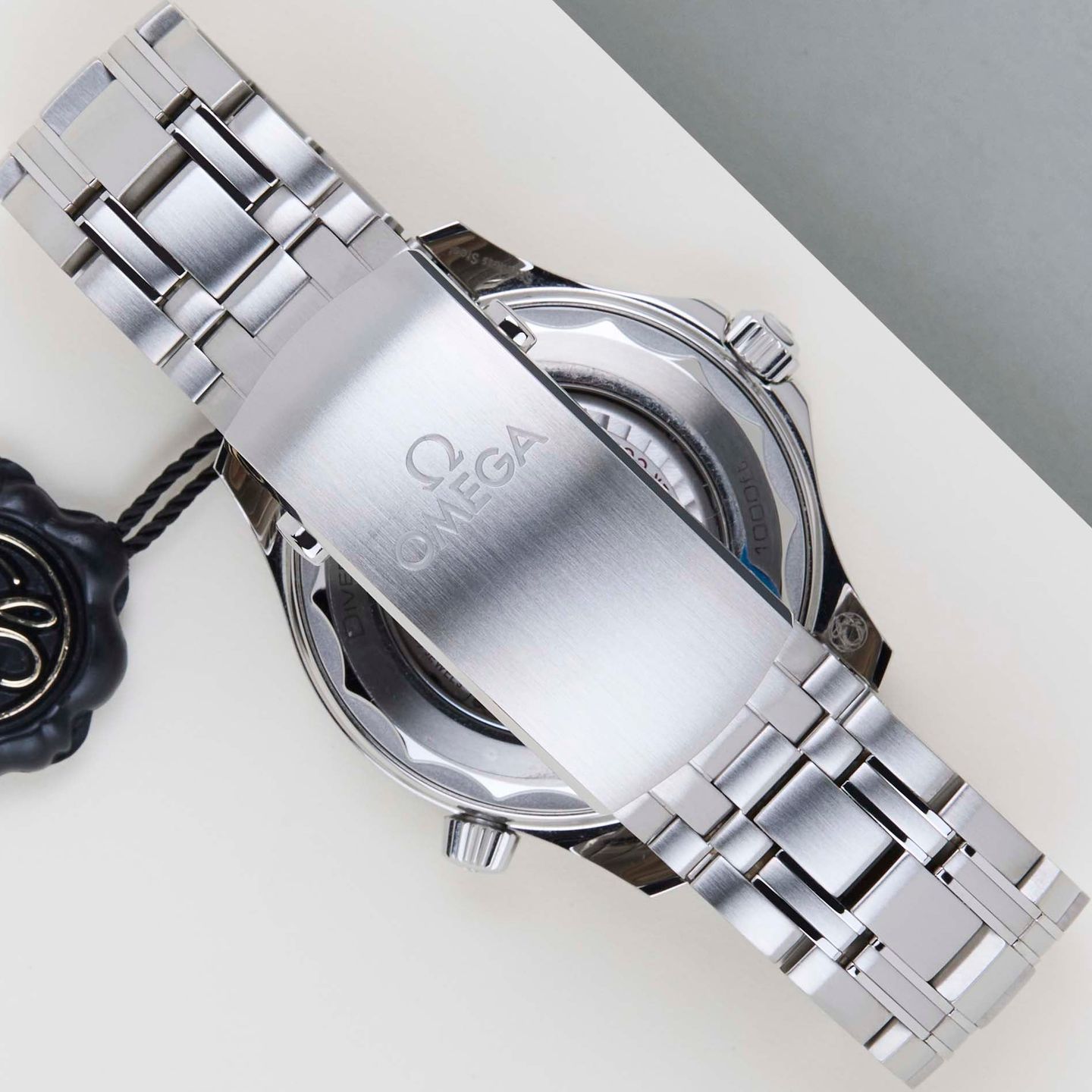 Omega Seamaster Diver 300 M 210.30.42.20.03.001 (2025) - Blue dial 42 mm Steel case (6/8)