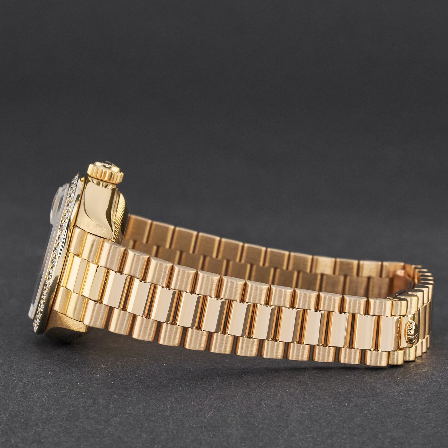 Rolex Lady-Datejust 69178 (1987) - Pearl dial 26 mm Yellow Gold case (5/8)