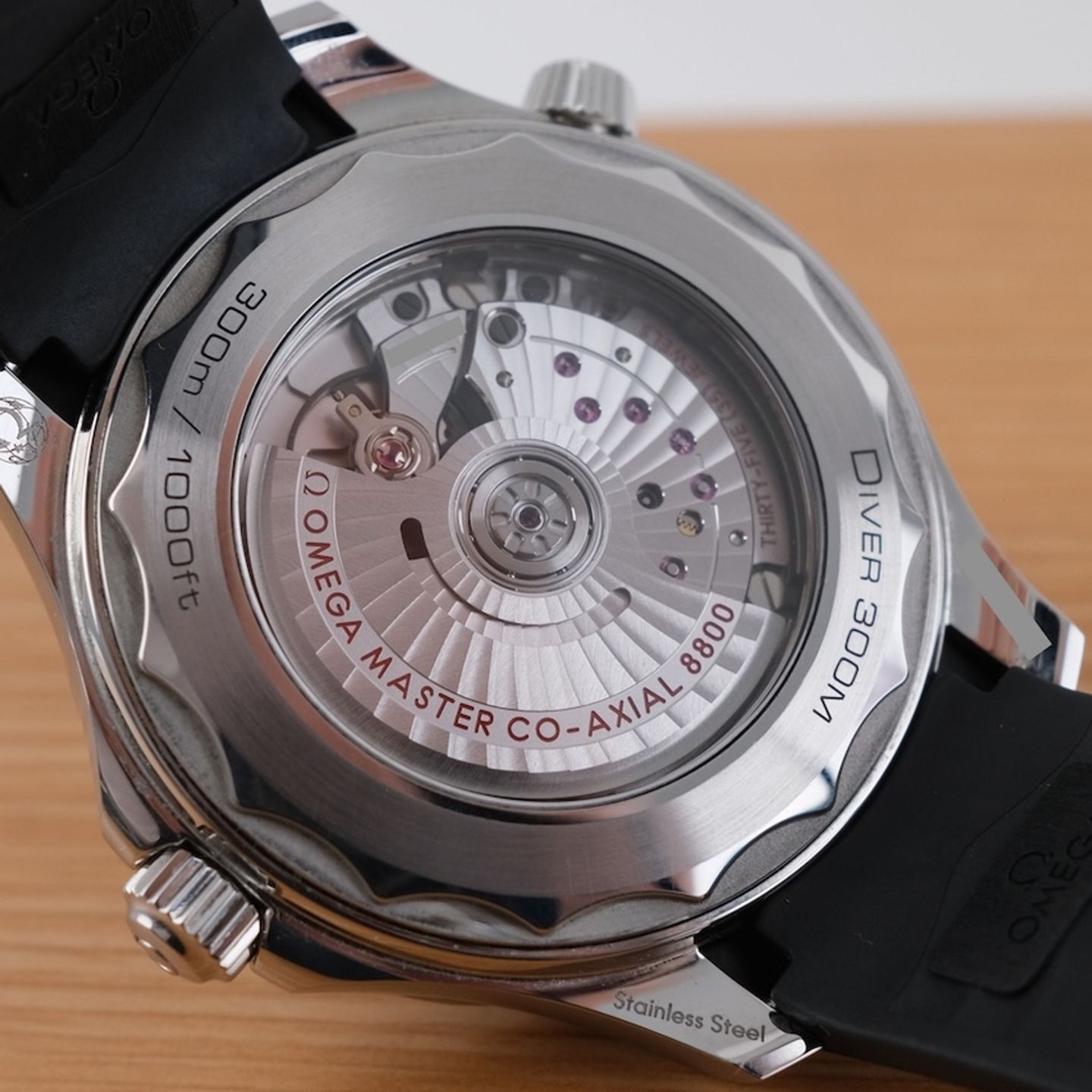 Omega Seamaster Diver 300 M 210.32.42.20.01.001 (2023) - Zwart wijzerplaat 42mm Staal (7/8)