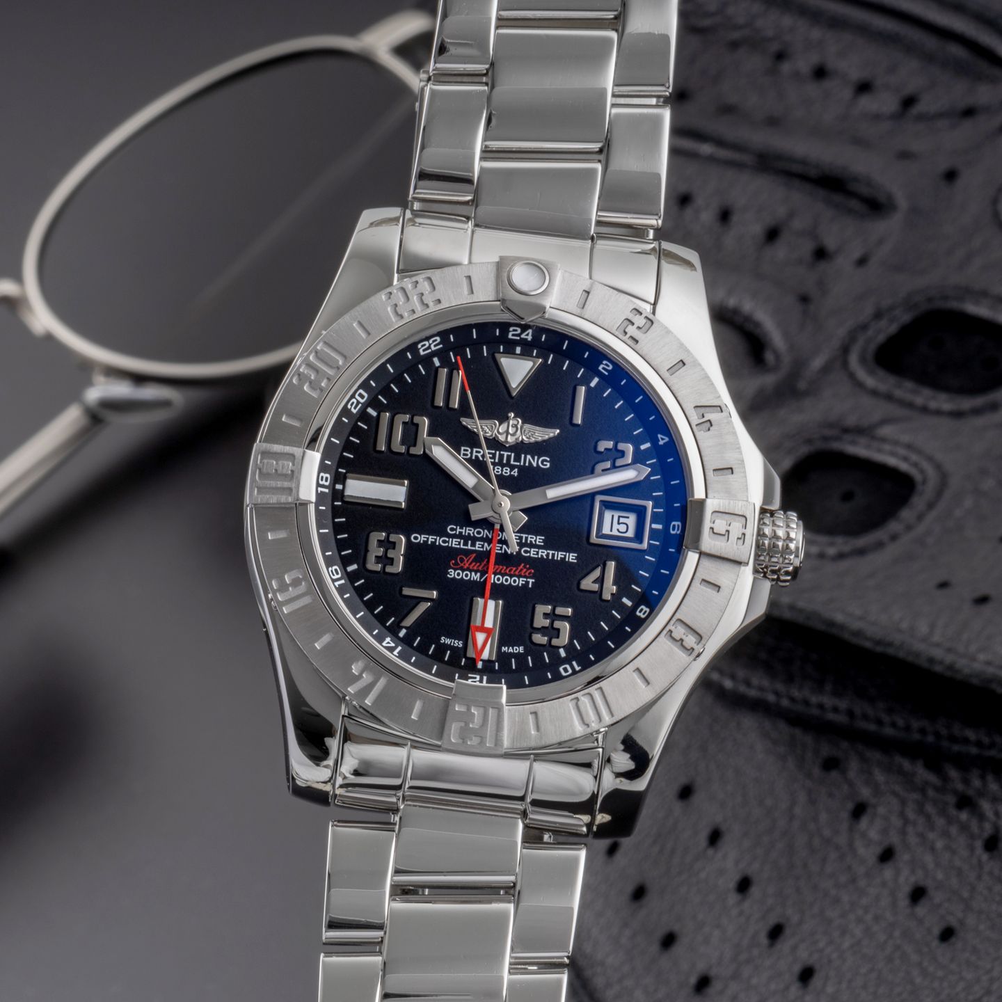 Breitling Avenger II GMT A3239011/BC34 (Unknown (random serial)) - Black dial 43 mm Steel case (3/8)